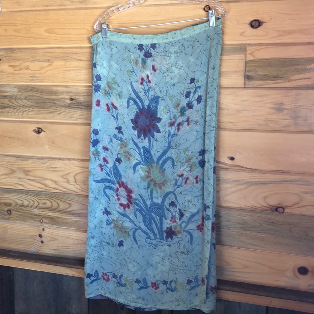 Reversible skirt, 100% rayon